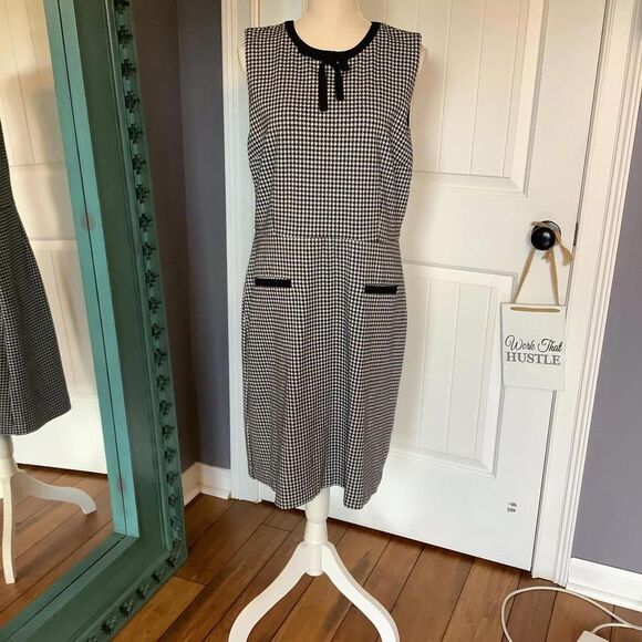 Talbot's Black and White Houndstooth Sleeveless Dress with Bow Detail - Picture 1 of 6
